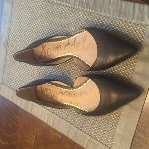 Sam Edelman Size 7 Pointy Toe Flats.  Black Leather